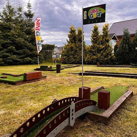 Domki Kapitanskie Z Prywatnym Polem Do Gry W Mini Golf Rewal Buitenkant foto
