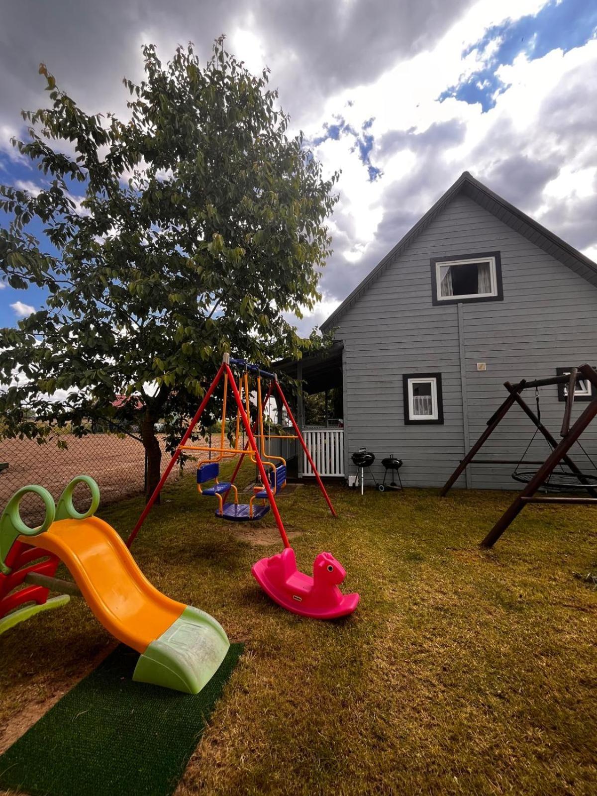 Domki Kapitanskie Z Prywatnym Polem Do Gry W Mini Golf Rewal Buitenkant foto
